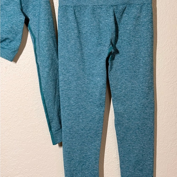 Gymshark Seamless Crop Top & Leggings Set Teal Women’s Activewear - Picture 6 of 7